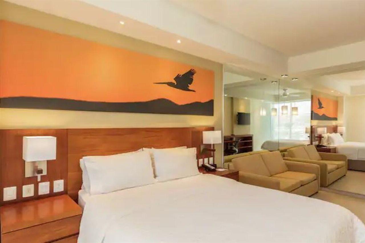 Hampton Inn & Suites By Hilton Los Cabos Сан-Хосе-дель-Кабо Экстерьер фото